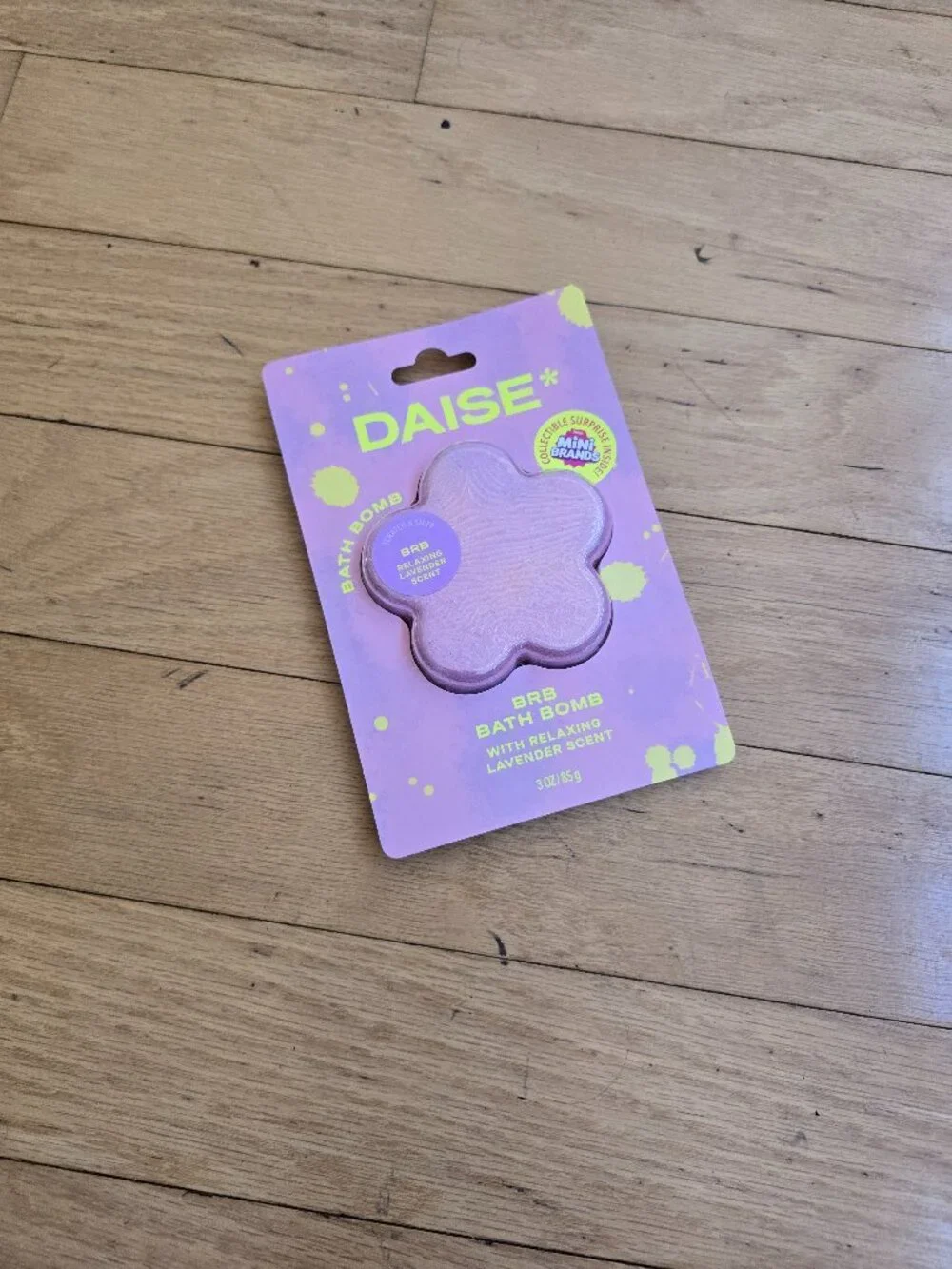 DAISE x Zuru Mini Brands | BRB Pink Flower Shaped Fizzy Bath Bomb
